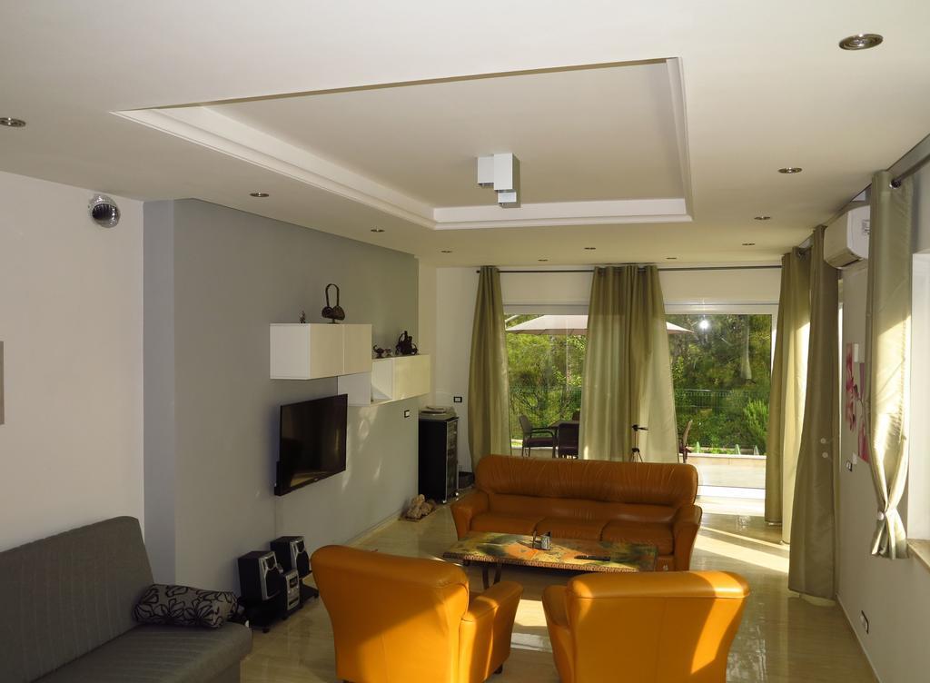 Apartments Rotiroti Zadar Room photo